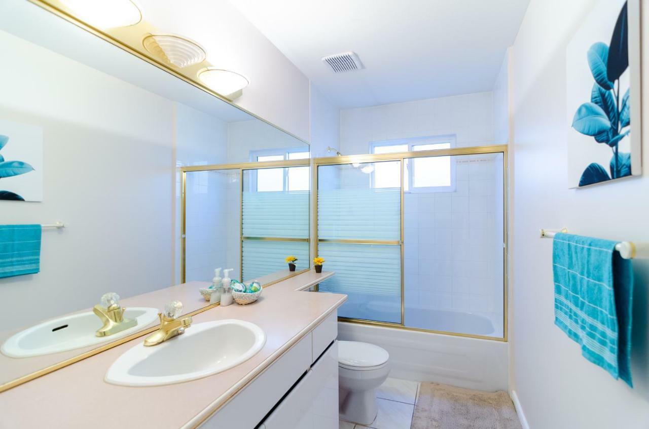 Great Guest Suite In A Gorgeous House New Westminster Exterior photo