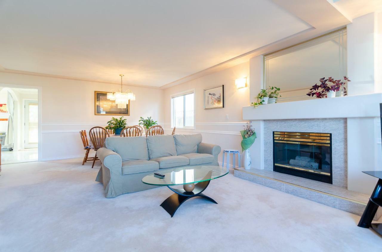 Great Guest Suite In A Gorgeous House New Westminster Exterior photo
